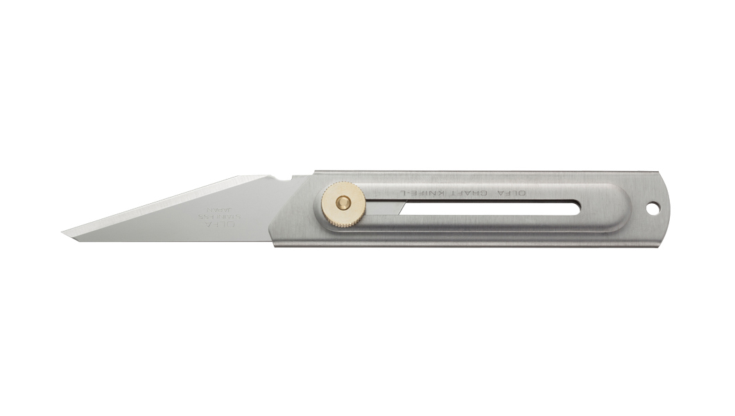 <p>Heavy Duty zanatski skalpel sa posebno dizajniranom drškom i nožem od nerđajućeg čelika za rezbarenje drveta i hobi aplikacije.</p>
